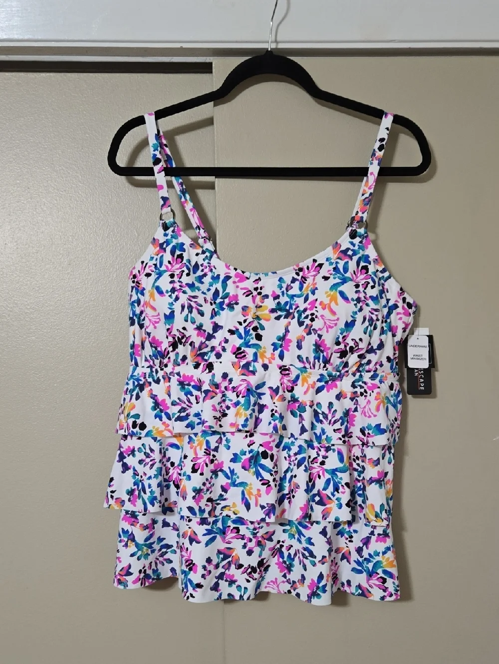 Island Escape White Floral Tiered Swim Top with Multicolor Print Size 20W NWT